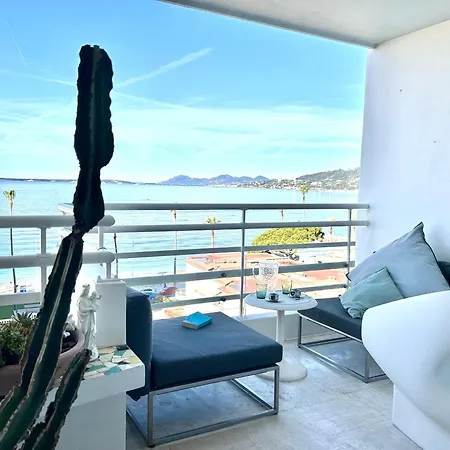 Riviera Rooftop - Front De Avec Terrasse Dans Le Centre Daire *